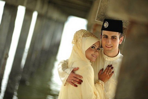 Laimīga musulmaņu sieva