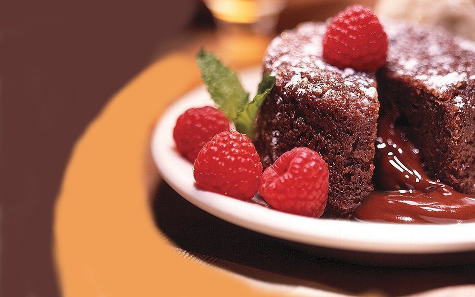 457559__raspberry-and-chocolate-dessert_p