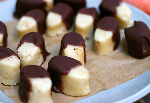 chocolate-covered-marzipan-recipe-s-8cbe1095a7eb3326