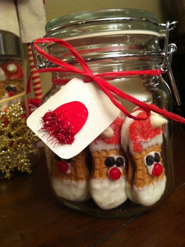 Nutter-Butter-Santas-in-a-Jar