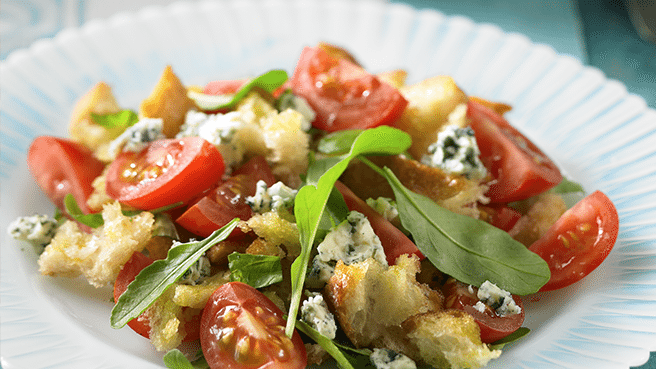 tomato_bread_salad_with_blue_cheese