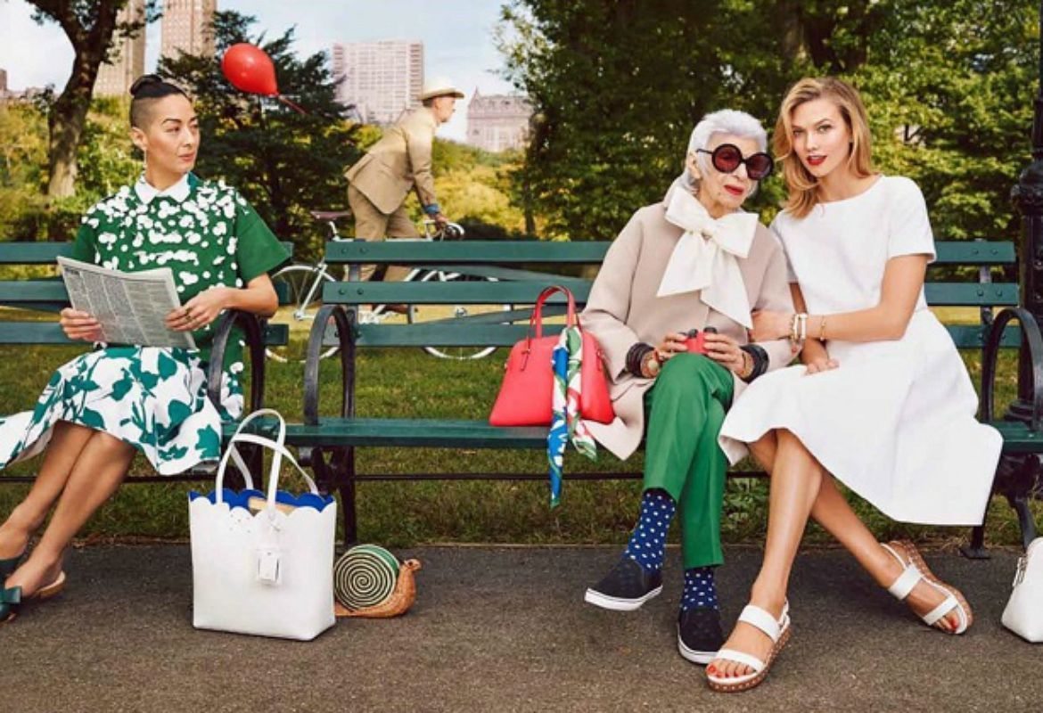 thefemin-karlie-kloss-iris-apfel-pose-in-the-park-for-kate-spade-s-spring-2015-ads-08
