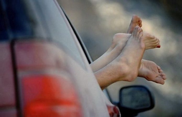 Sekss sabiedriskās vietās: 10 īsi, reāli stāstiņi. Padalies ar savējo! 1