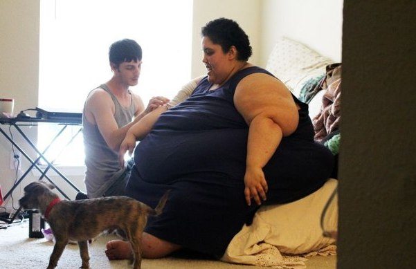 Absurds: Savos 24 viņa sver 300 kg, bet vīrs nevēlas, lai viņa notievē 1