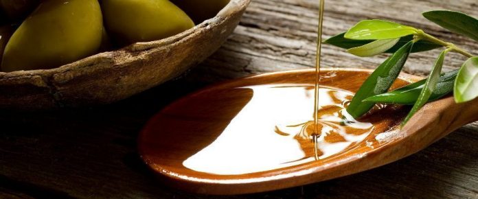 Šīs ir pašas vērtīgākās eļļas priekš matiem! Izlasi! 