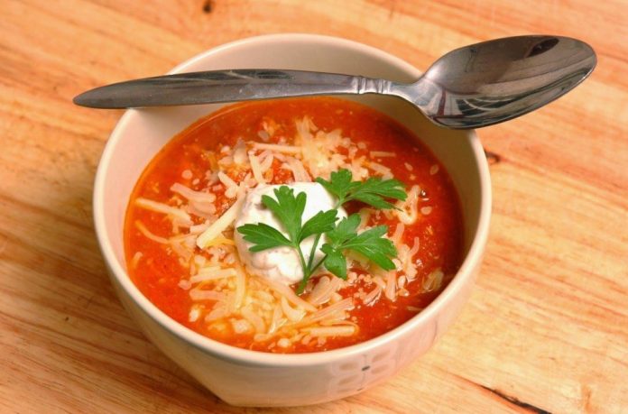 Ļoti viegla tomātu krēmzupa ar sieru 1