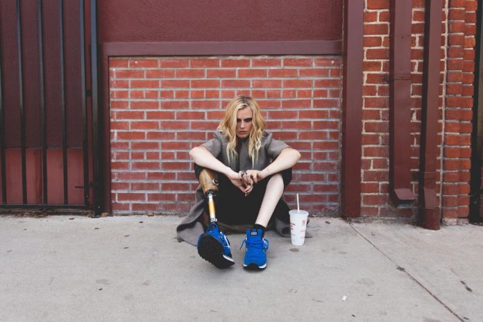 HIGIĒNISKO TAMPONU LIETOŠANAS DĒĻ MODELEI AMPUTĒ KĀJU 1