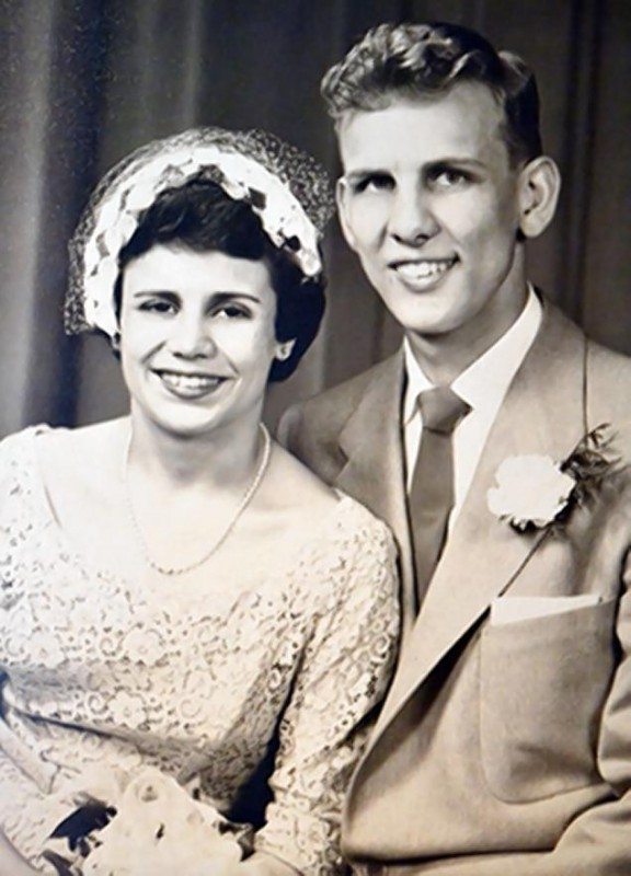 Viņi bija precējušies 60 gadus. Tas ko viņi pateica dzīves beigās aizkustina līdz asarām 1