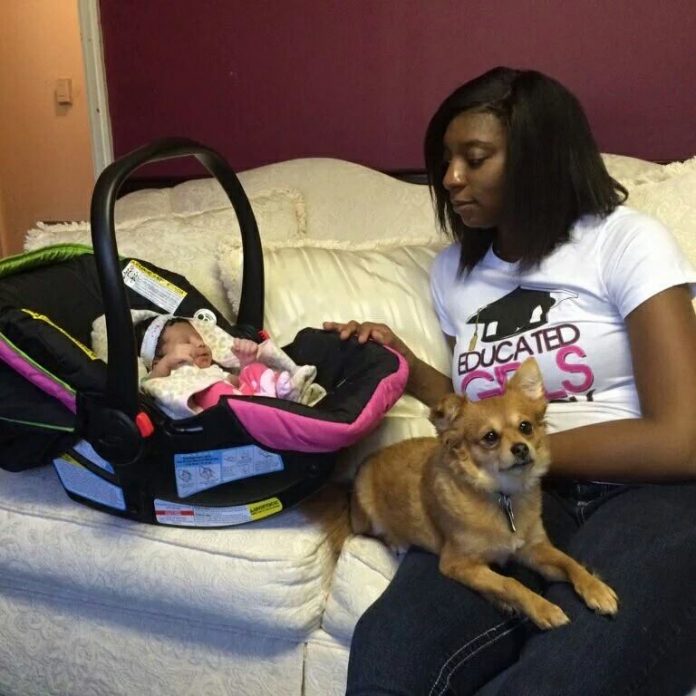 4 Visas sievietes kliedz dzemdību laikā, bet to ko darīja šī 21 gadus vecā sieviete, nav darījusi neviena 4